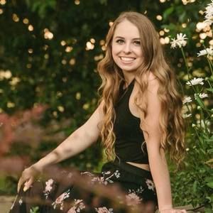 Meet your Posher, Kacey jo